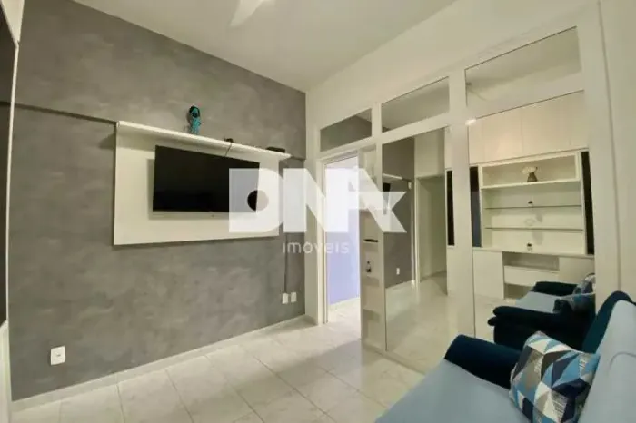 Apartamento : Padrão / Residencial / Copacabana
