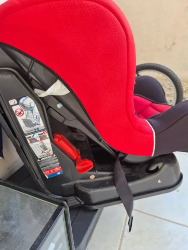Vendo cadeirinha p carro infantil 