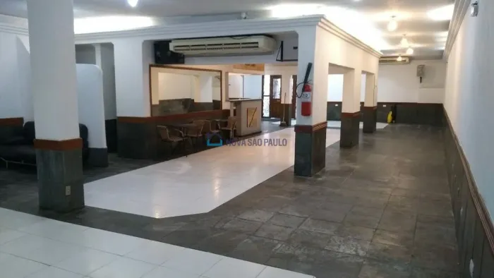 Ponto Comercial na Vila Olimpia, proximo Av Juscelino Kubistcheck - 560 metros