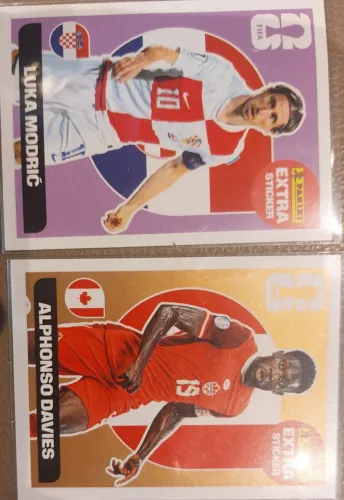 Figurinha legend Davies bronze e Modric regular