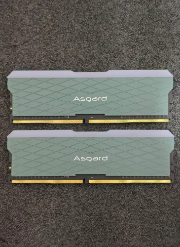 Memória RAM Kit 16GB (2x8GB) Asgard Loki W2 DDR4 3200MHz CL18 RGB Excelente Estado