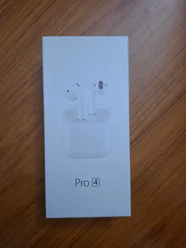 Fone de Ouvido Sem Fio Pro 4 TWS Bluetooth - Branco