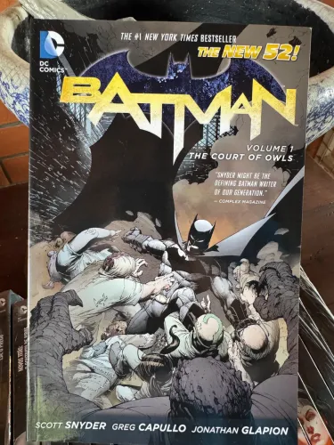 Quadrinho HQ DC Batman - volume 1 - the court of owls