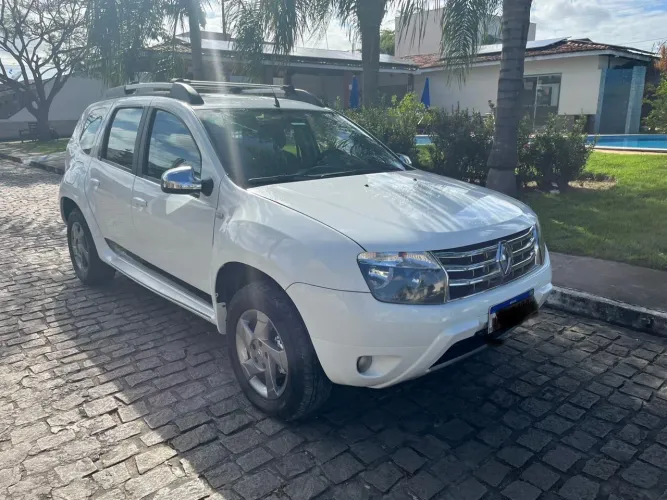 Renault Duster Dynamique 2.0 Hi-flex 16V Aut. 2014