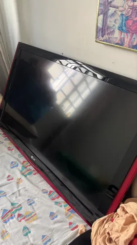 TV LG 42? LCD Scarlet