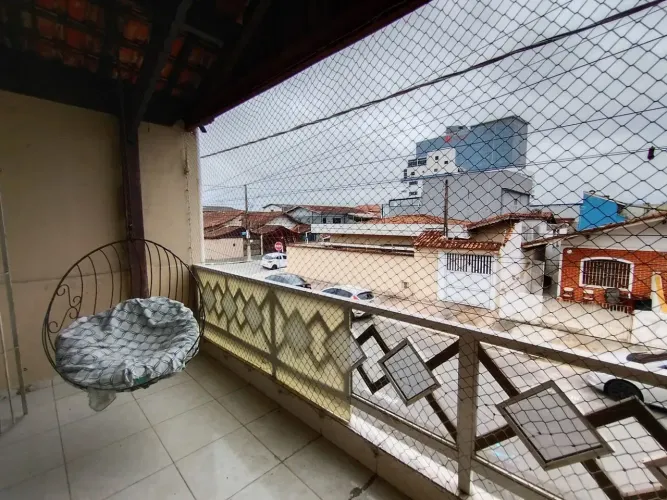 Sobrado para aluguel com 120 metros quadrados com 2 quartos em Guilhermina - Praia Grande