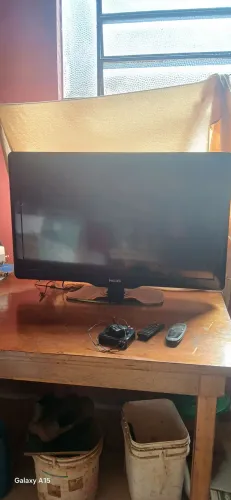 Televisão 43"
