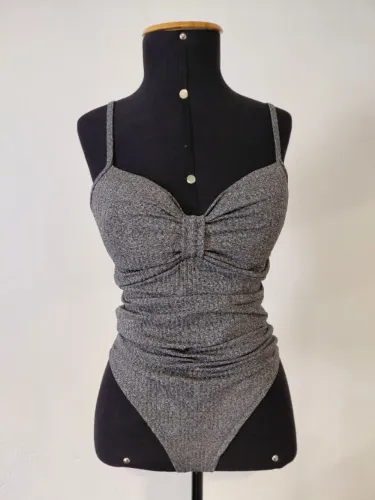 Body cinza mesclado
