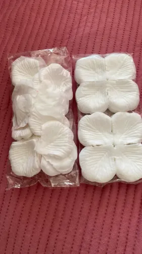 2.000 pétalas de papel 