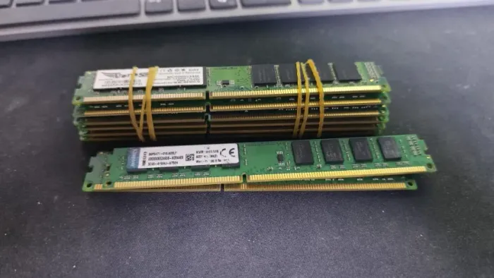 MEMÓRIAS Para PC 8gb Usadas VALOR 99 REAIS CADA UNIDADE