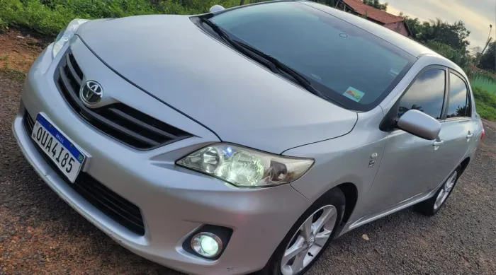 Toyota Corolla GLI 1.8 Flex 16V Mec. 2014