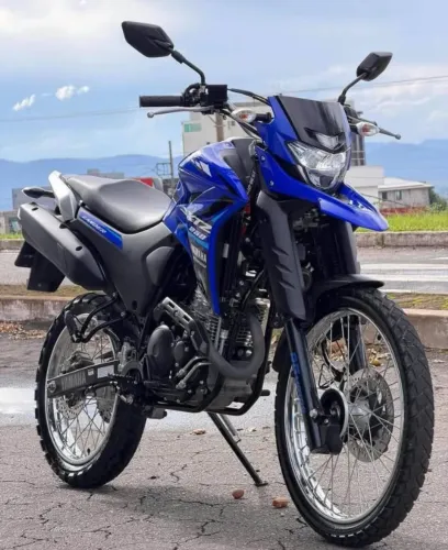 Está procurando uma moto versátil e econômica essa Yamaha XTZ 2024 250 Lander pode ser sua