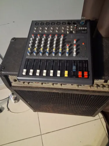 Mesa de som JF 6 canais+caixa plificada