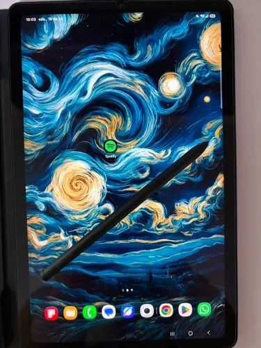 Vende se tablet S6 lite semi novo usado poucas vezes.