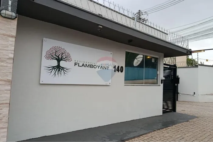 Casa a venda com 2 quartos em condominio Flamboyant em Sorocaba-SP
