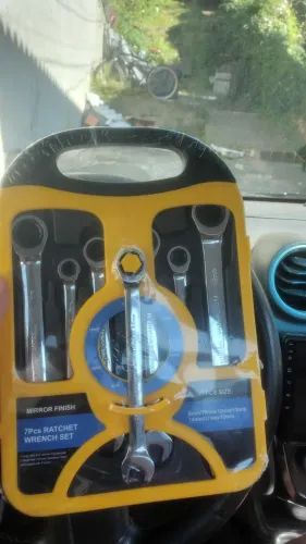 Vendo conjunto 7 peças chaves combinada com catraca cromo vanádio