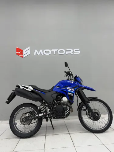 Super oferta!!!    XTZ LANDER 250 azul com 19 mil KM por apenas 27.999 só na ESMOTORS 