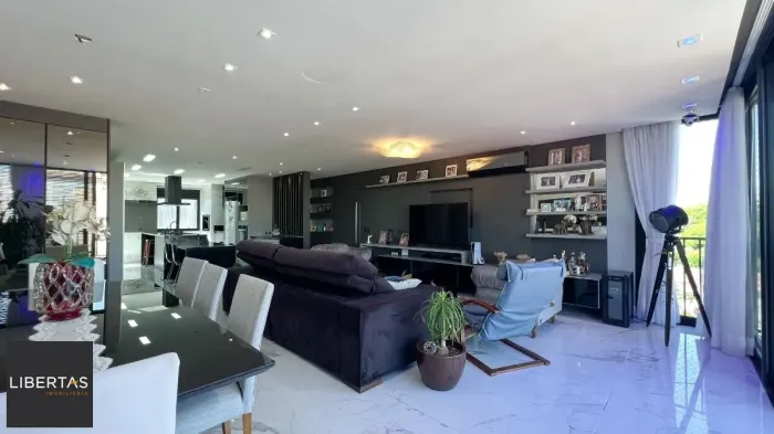 Apartamento de luxo com 3 suítes e 4 vagas no Jardim Lindóia