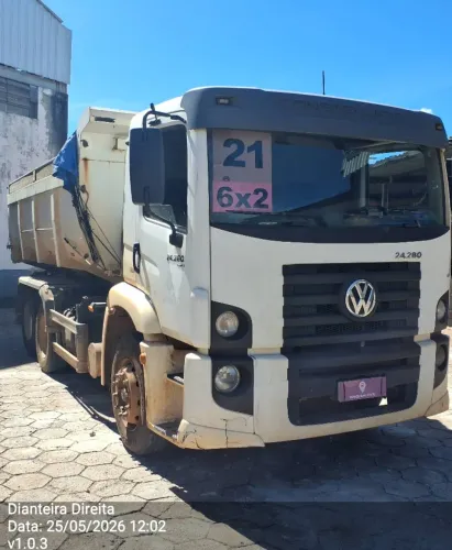 Volkswagen 24.280 E Constellation 6x2 2p (diesel)(E5) 2020/2021 Vamos Seminovos Goiania