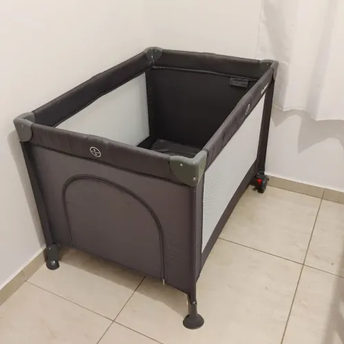 Berço Portátil KaBaby + Colchão | Ótimo Estado | São José dos Campos