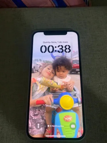 VENDO IPHONE 12 SEMI NOVO