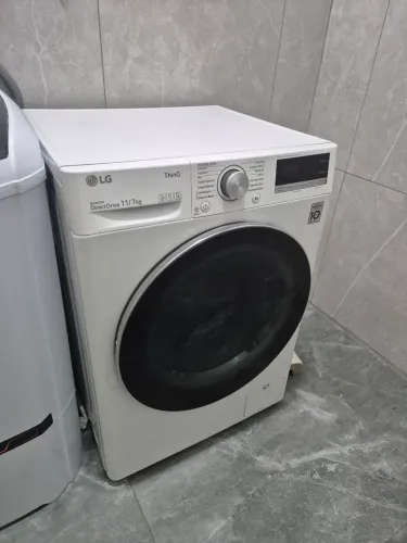 Lava e Seca LG 7/11Kg Branca 110v