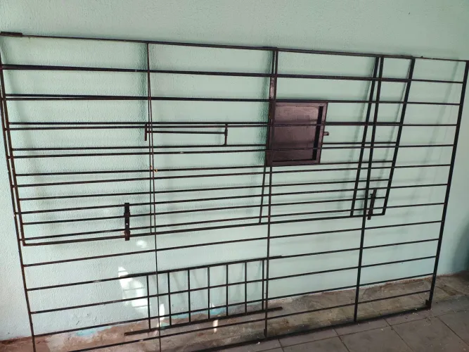 Grade para proteção de loja