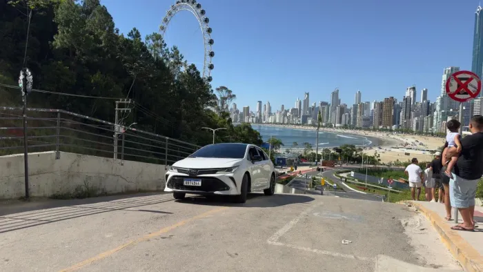 Toyota Corolla GR-Sport 2.0 Flex 16V AUT 2023