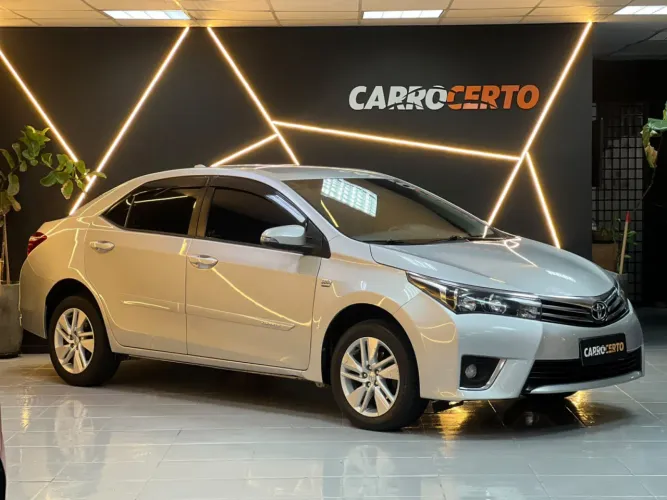 Toyota Corolla GLI 1.8 Flex 16V Aut. 2015