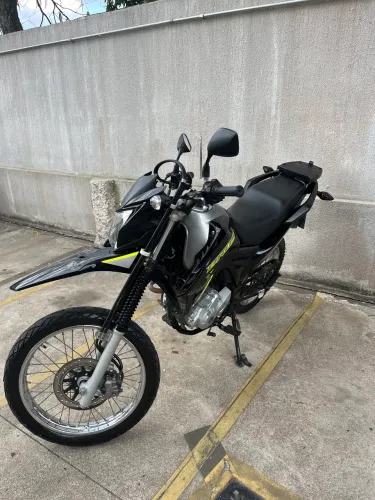 Vendo Honda Bros 160- 2022