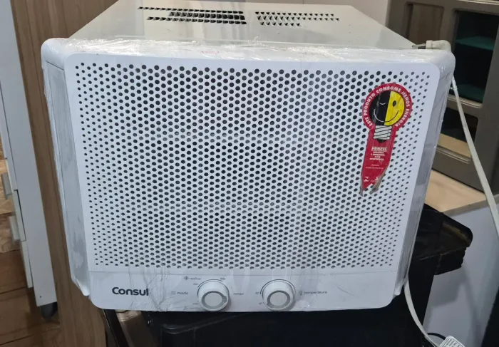 AR CONDICIONADO CONSUL 220W 7,500 BTUS COM GARANTIA