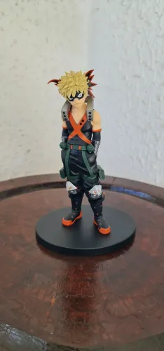 BANPRESTO Figura de ação Katsuki Bakugo II My Hero Academia, Age of Heroes, 17 cm