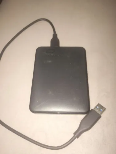 V/T 330,00 HD PORTÁTIL WD ELEMENTS 1TB SEMINOVO