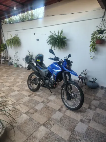 Vendo Lander 250 xtz super nova resivsada 