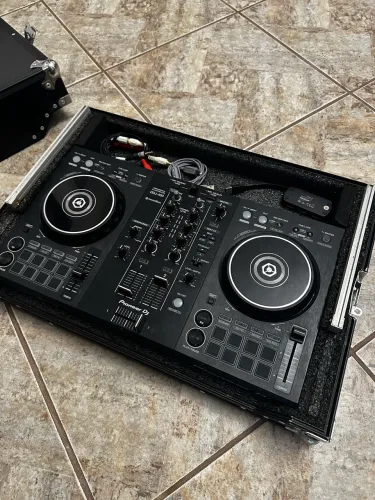 DDJ 400 + Case