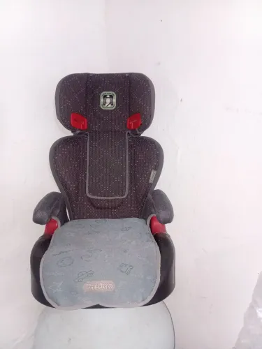 Cadeira auto 2 em 1 . Com elefante gigante.