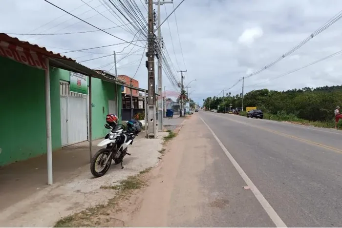 CASA COM PONTO COMERCIAL PESCARIA
