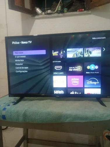 Tv Philco com lita na tela 