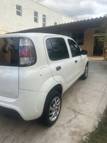 Fiat Uno Attractive 1.0 EVO Fire Flex 8V 5P 2020