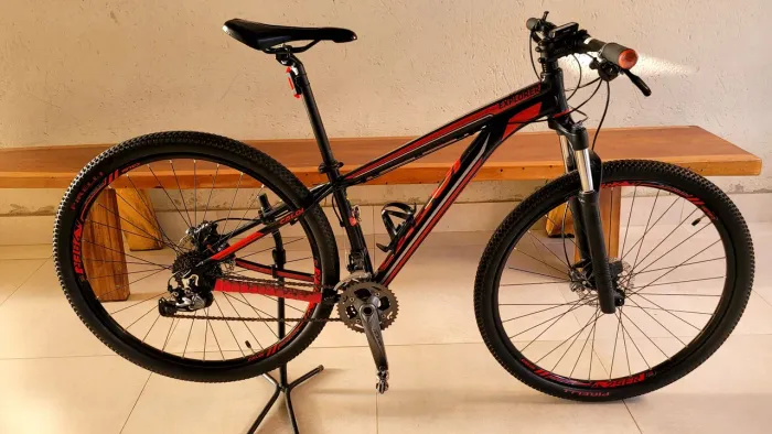 Bicicleta Caloi aro 29
