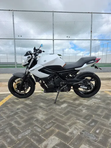 XJ6 2013 - MUITO NOVA