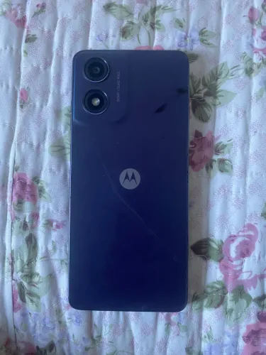 Telefone semi novo 