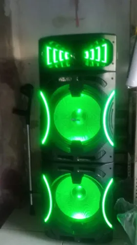 Vendo caixa de som potente 