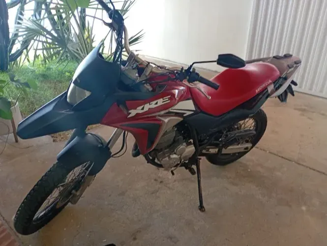 MOTO XRE 300 ANO 2015 VENDA OU /TROCAS EM BROS/TITAN 160/TITAN 150