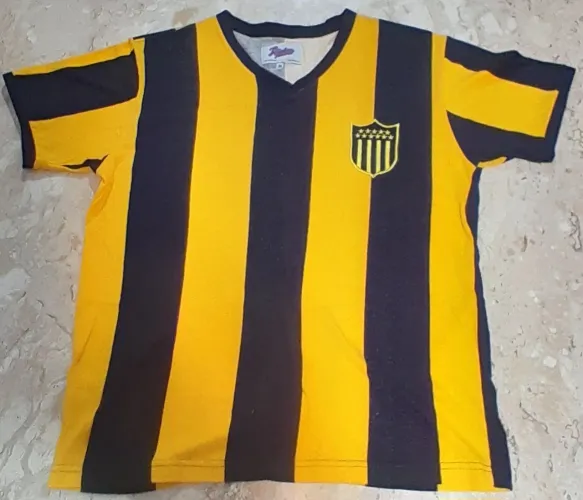 Linda camisa retrô do Peñarol do Uruguai. Liga Retrô. Tamanho M. Em excelente estado.