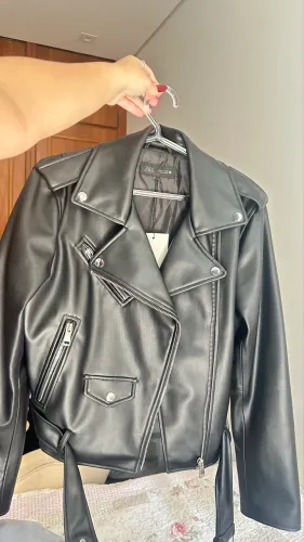 Jaqueta estilo motociclista original zara ainda com etiqueta 