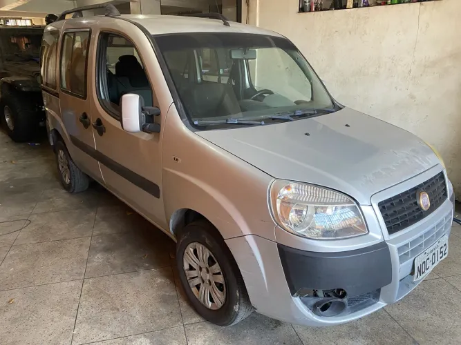 Fiat Doblo HLX 1.8 MPI Flex 5P 2011