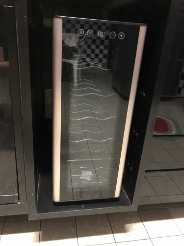 Climatizadora de vinho 