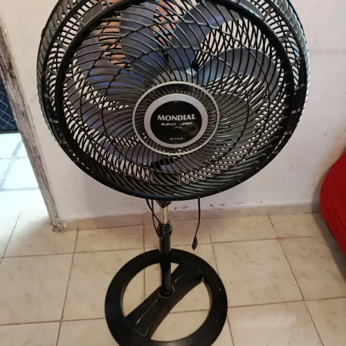 Ventilador de pé mundial 8 pás