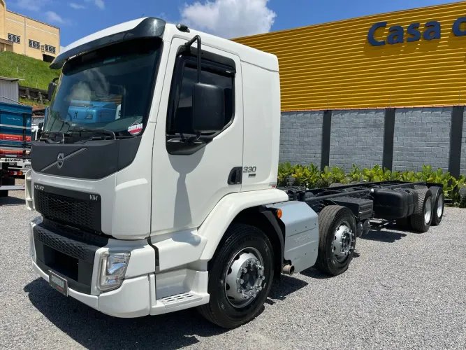 Volvo VM 330 2022